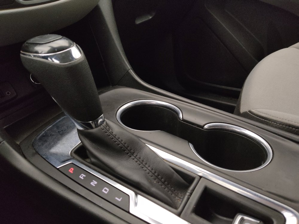 Used 2018 Chevrolet Equinox LS image 26