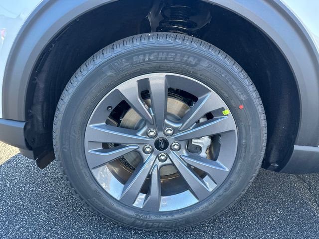 New 2026 Ford Explorer Active w/ Active Comfort Package image 15