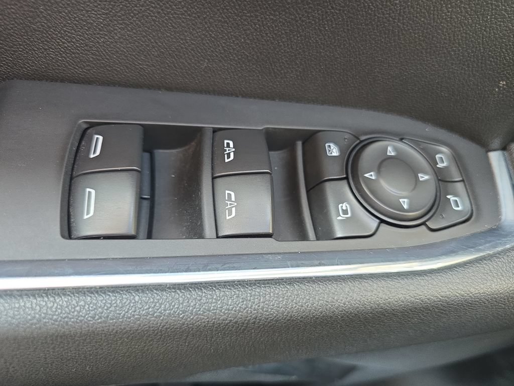 Used 2025 GMC Sierra 1500 SLT RWD image 28