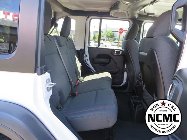 Used 2024 Jeep Wrangler Unlimited Rubicon w/ Technology Group AWD/4WD image 53