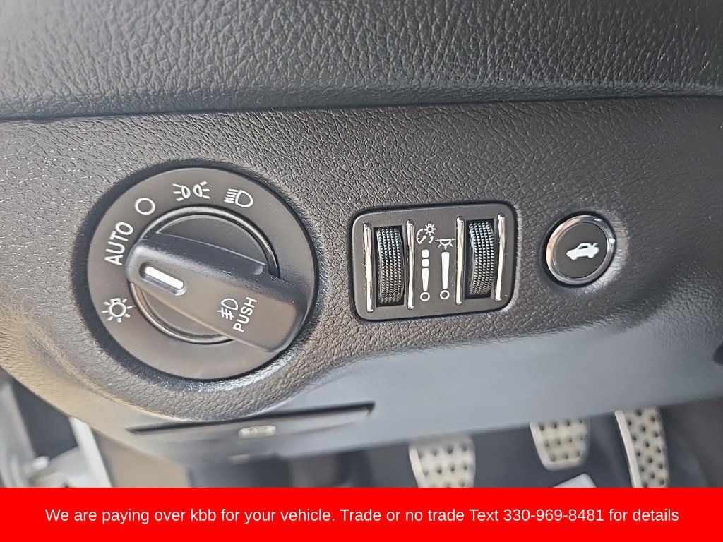 Used 2018 Dodge Challenger R/T Plus RWD image 15