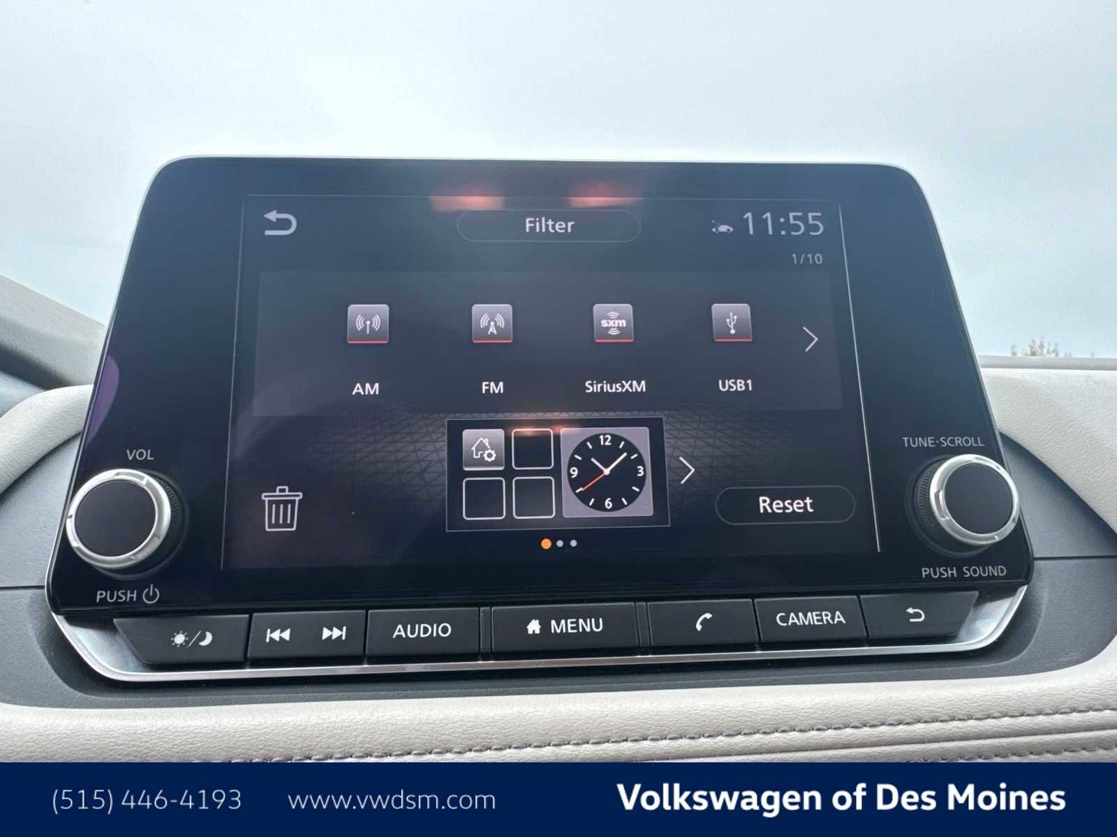 Used 2025 Nissan Rogue SV image 17
