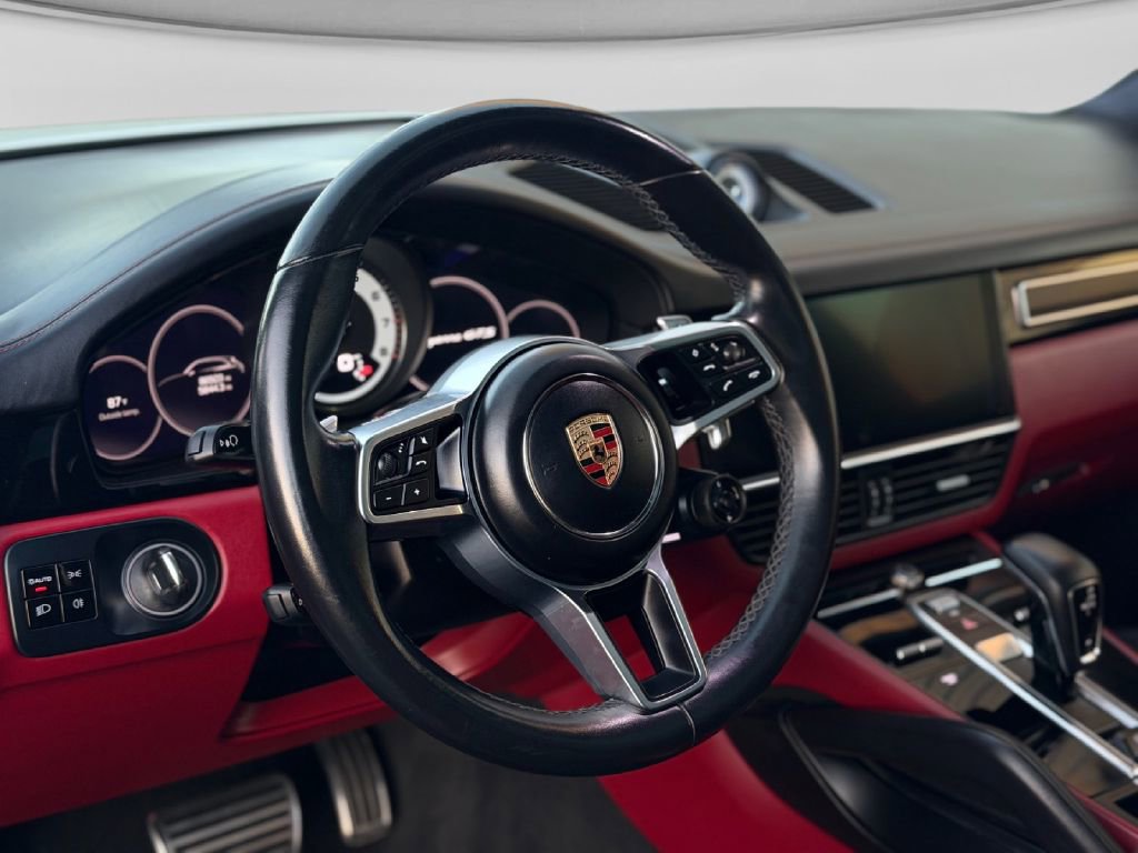 Used 2021 Porsche Cayenne GTS image 21