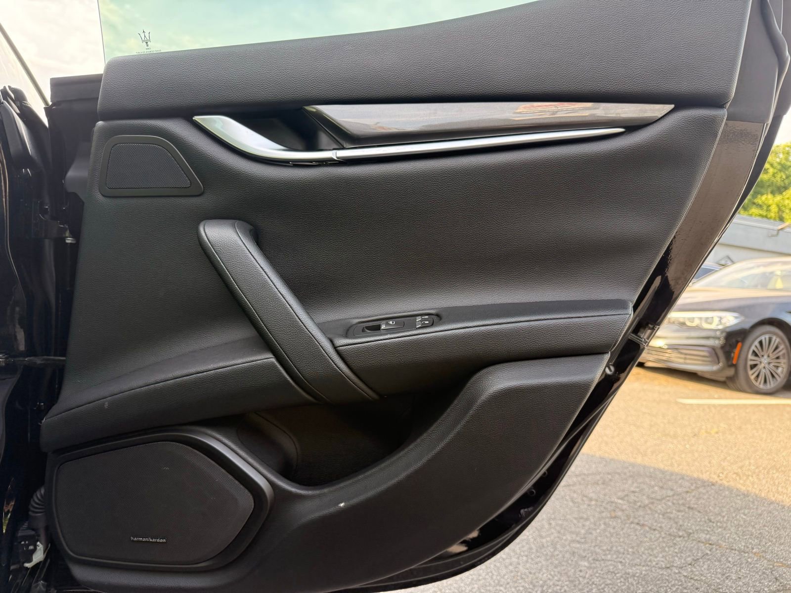 Used 2018 Maserati Ghibli RWD image 32
