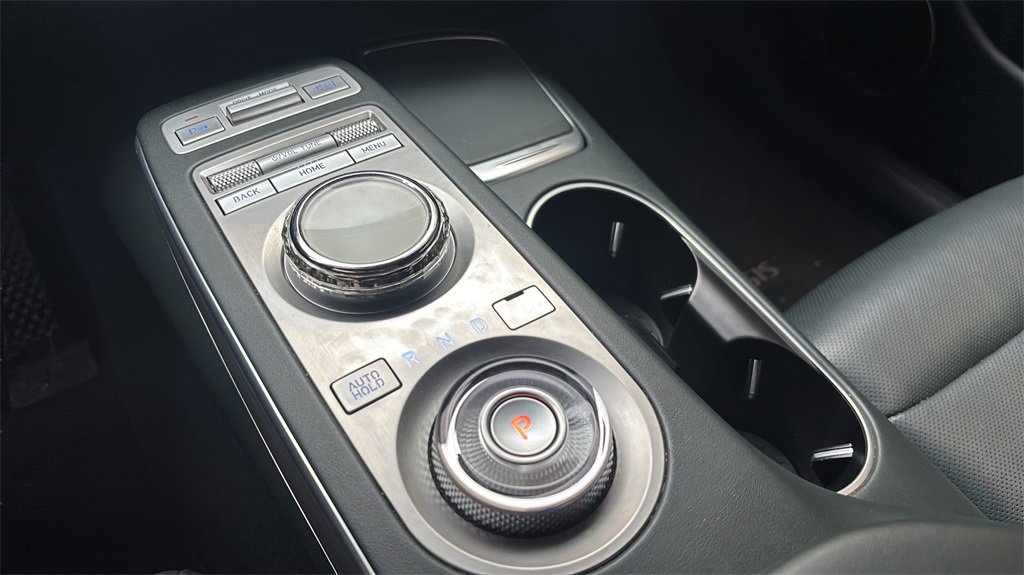 Used 2022 Genesis GV70 2.5T w/ Advanced Package image 20