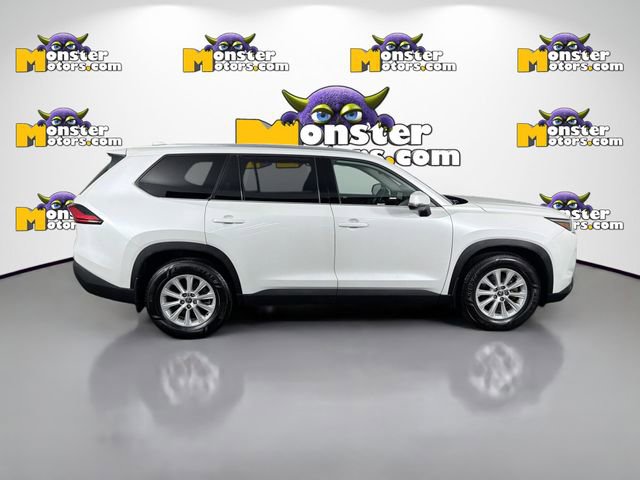 Used 2024 Toyota Grand Highlander XLE image 4