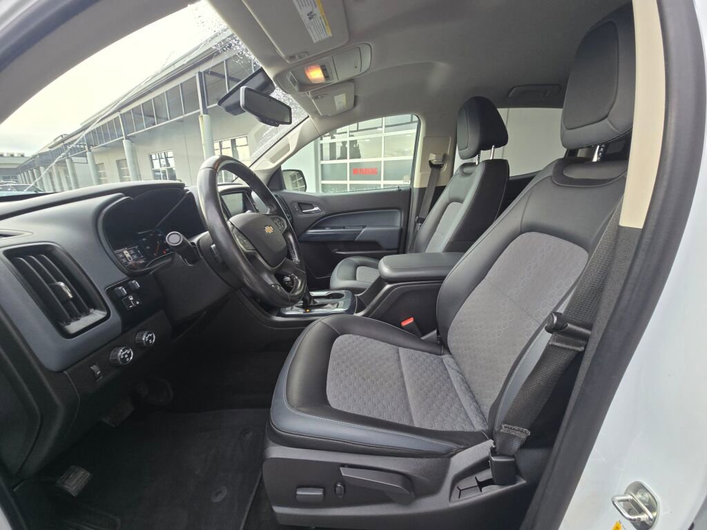 Used 2017 Chevrolet Colorado Z71 image 17