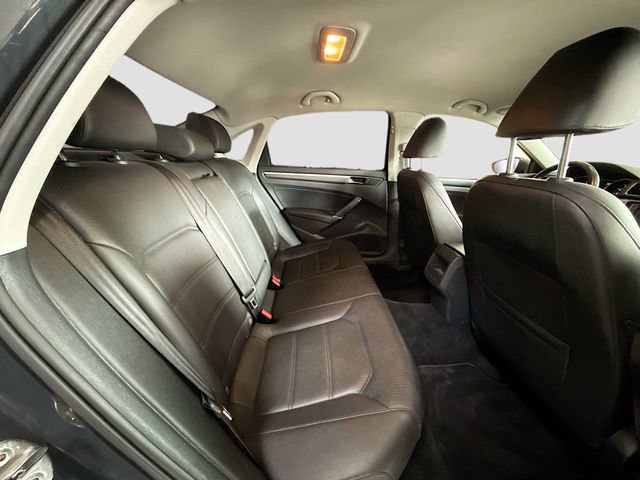 Used 2017 Volkswagen Passat 1.8T R-Line w/ R-Line Lighting Package FWD image 26