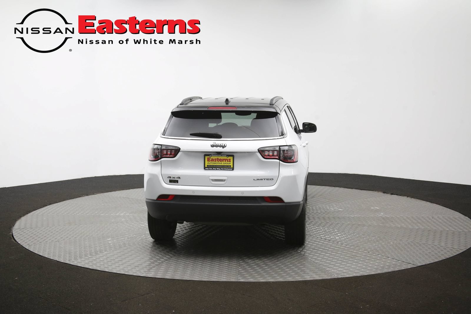 Used 2025 Jeep Compass Limited AWD/4WD image 35