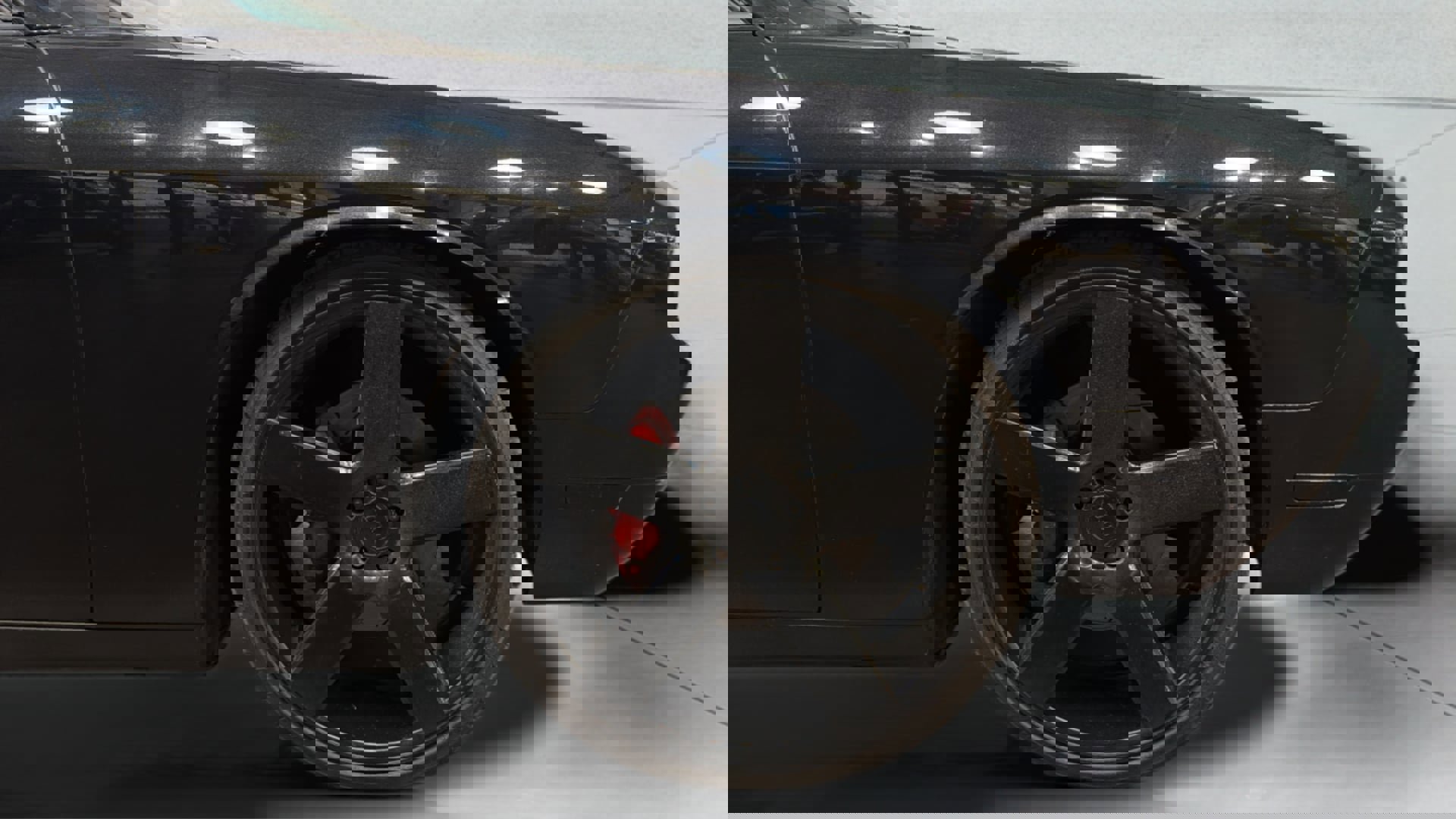 Used 2010 Dodge Challenger SRT8 w/ SRT Option Group II image 36