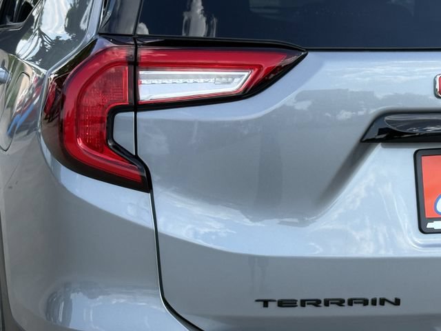 Certified 2023 GMC Terrain SLT w/ Infotainment Package II AWD/4WD image 7