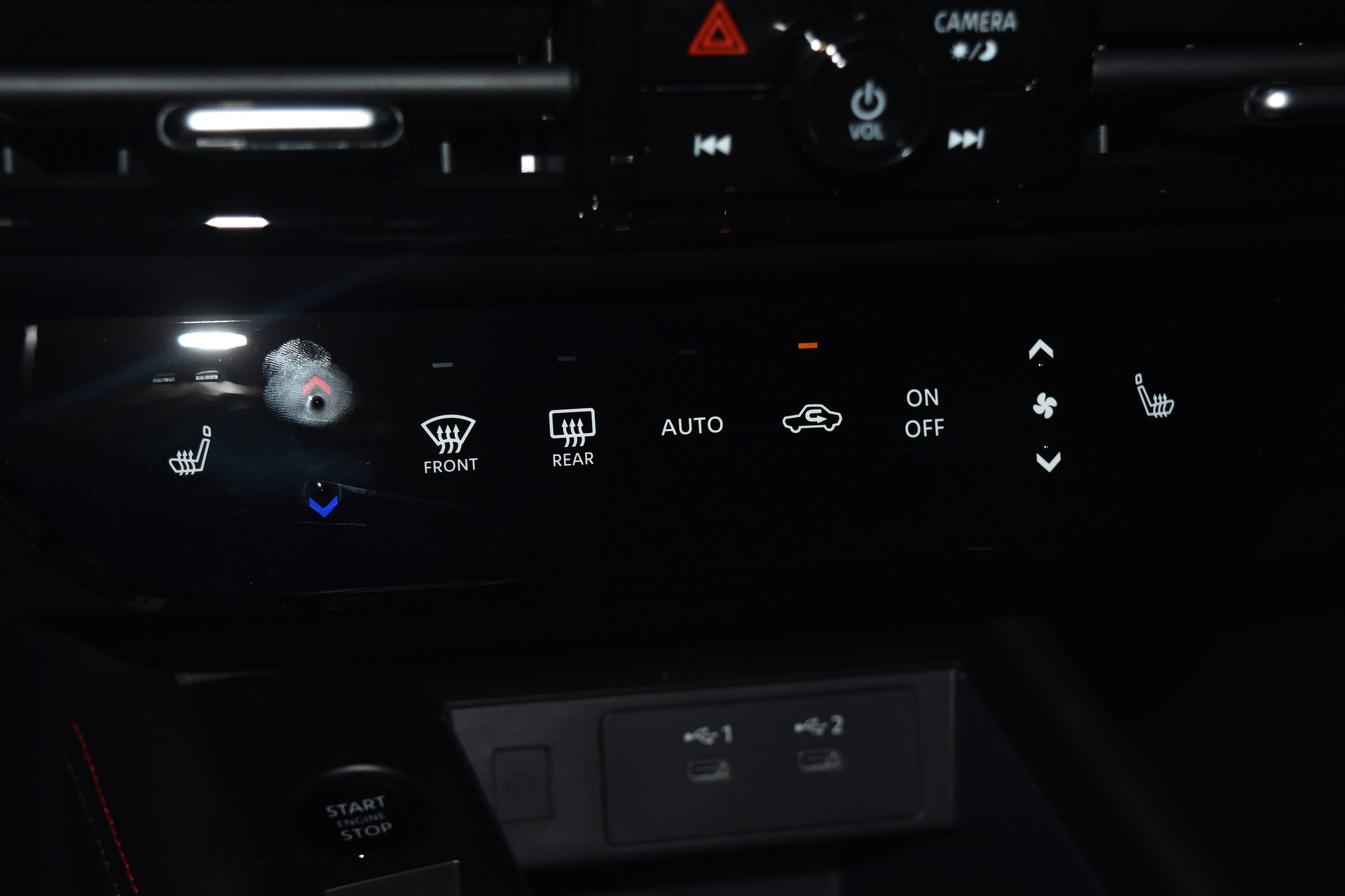 New 2026 Nissan Kicks SR w/ Cold Weather Package image 11