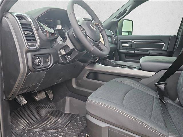 New 2026 RAM 3500 Big Horn AWD/4WD image 3