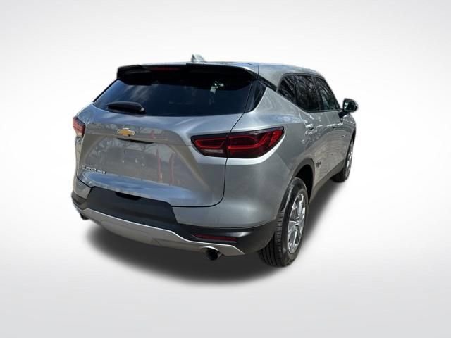 Used 2023 Chevrolet Blazer LT w/ Driver Confidence Package image 6