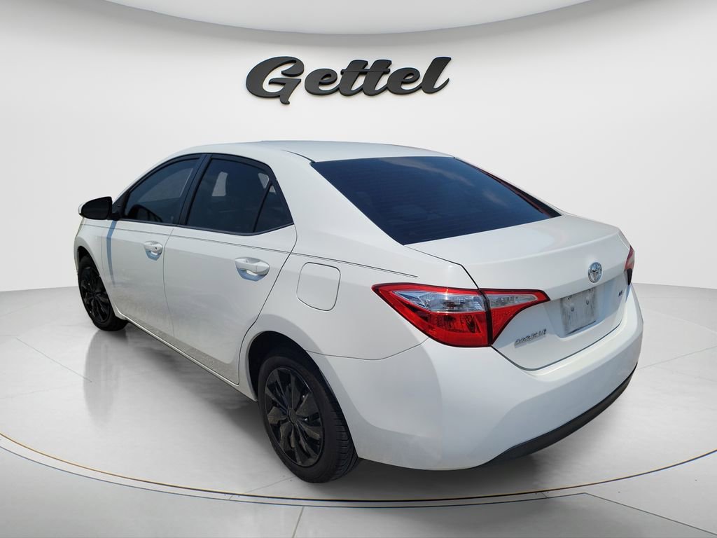 Used 2016 Toyota Corolla LE FWD image 8