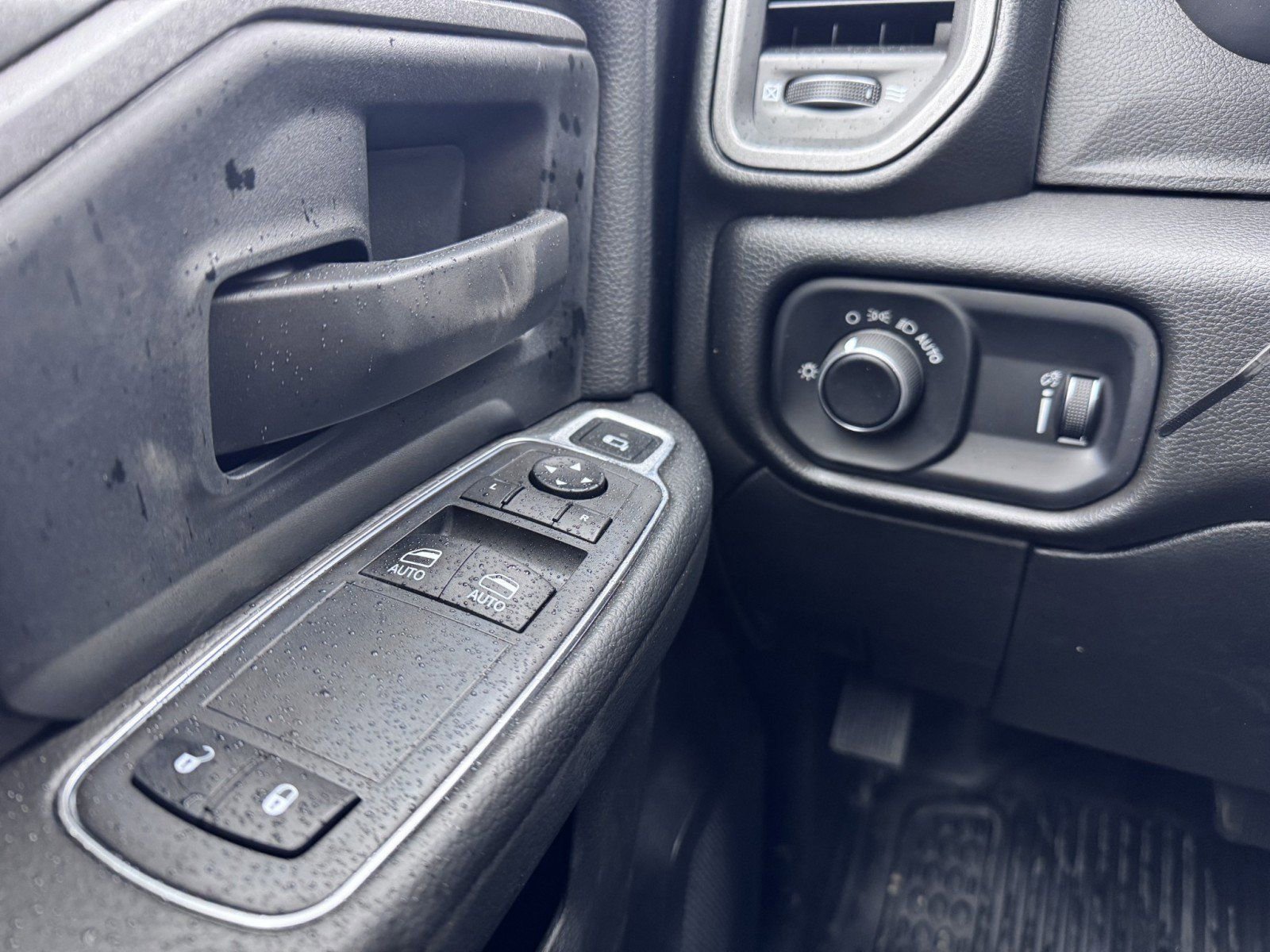 New 2024 RAM 4500 Tradesman AWD/4WD image 14