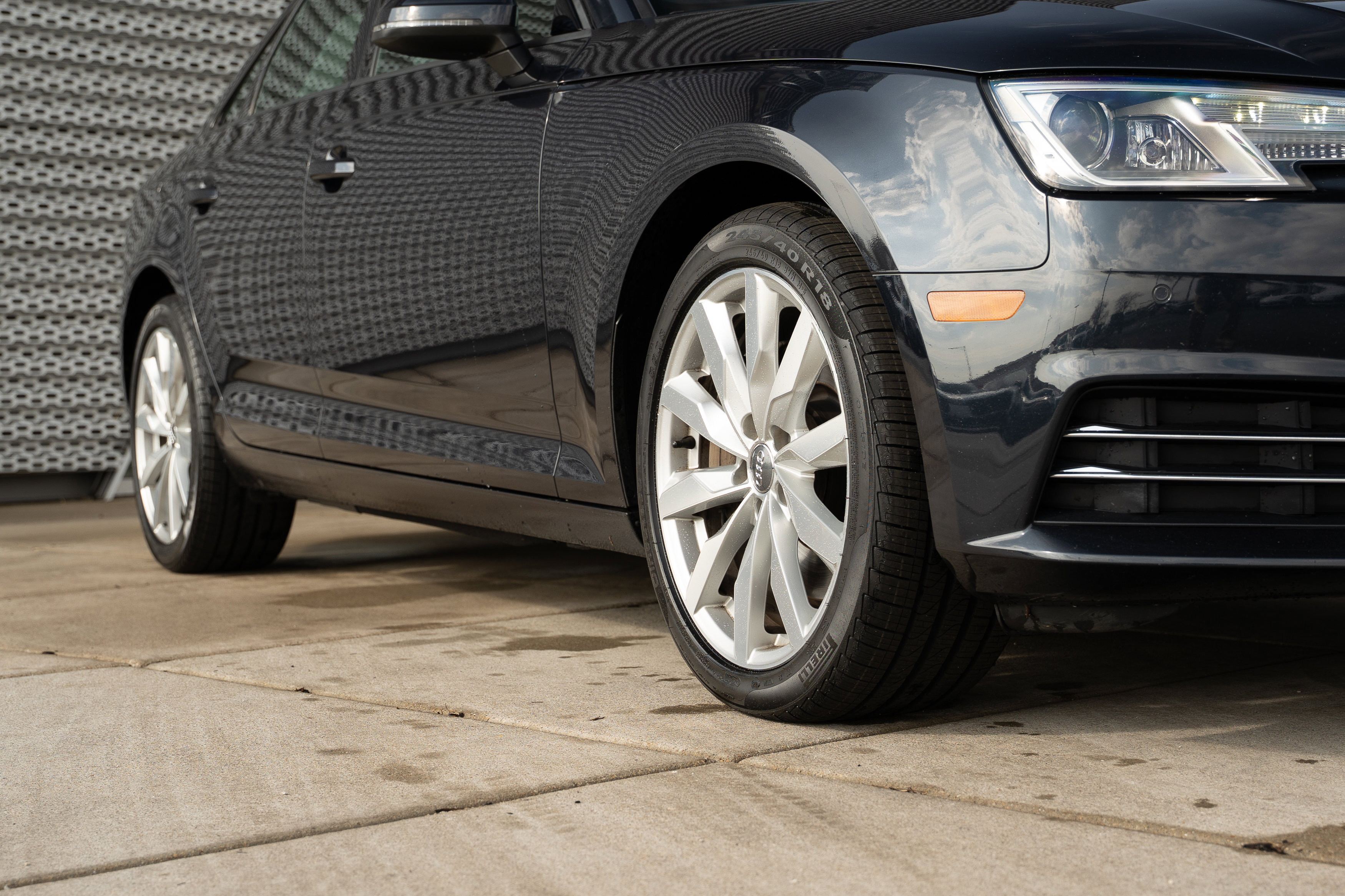 Used 2017 Audi A4 2.0T Premium w/ Convenience Package image 31