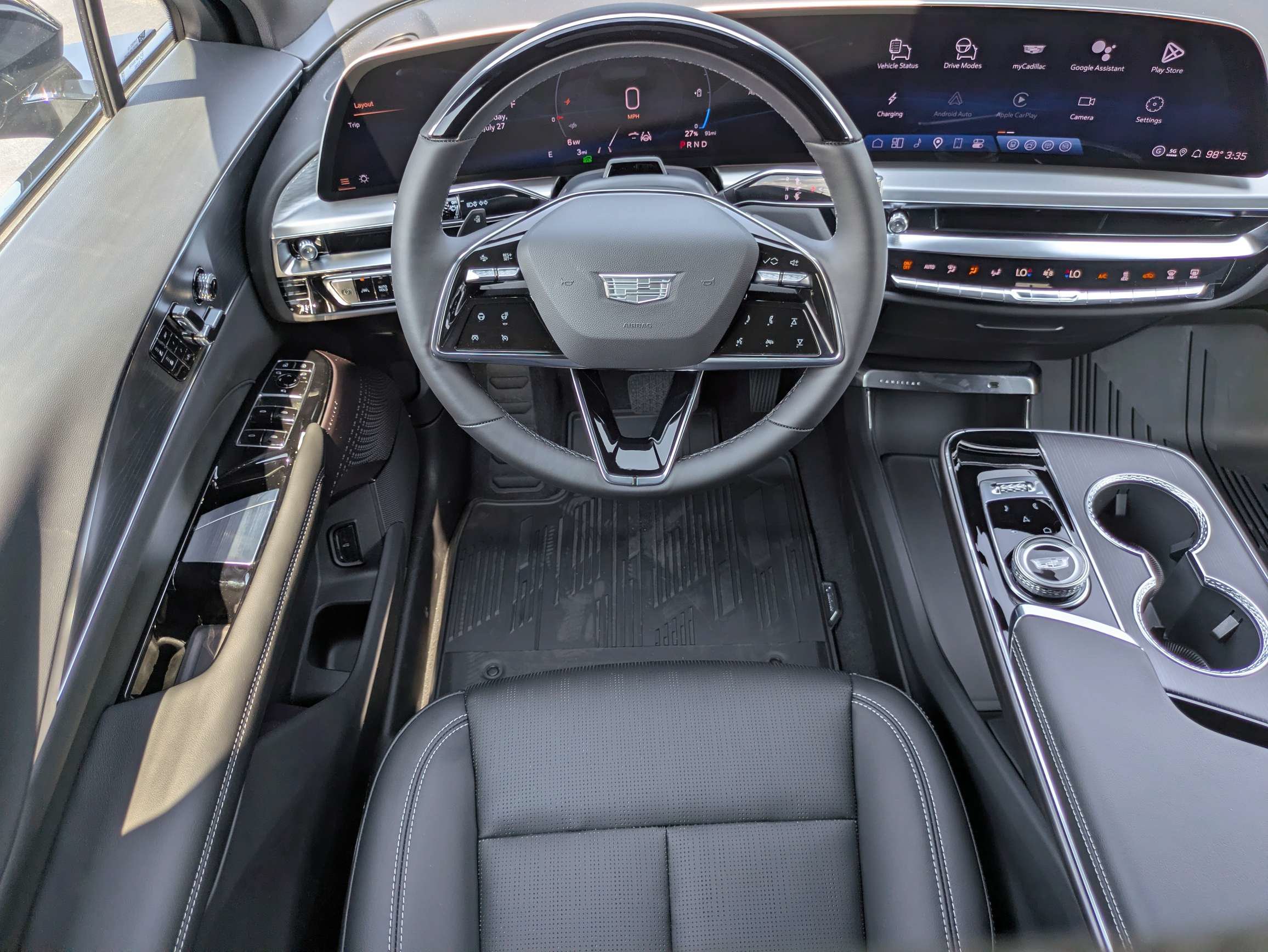 New 2026 Cadillac Lyriq Luxury RWD image 4