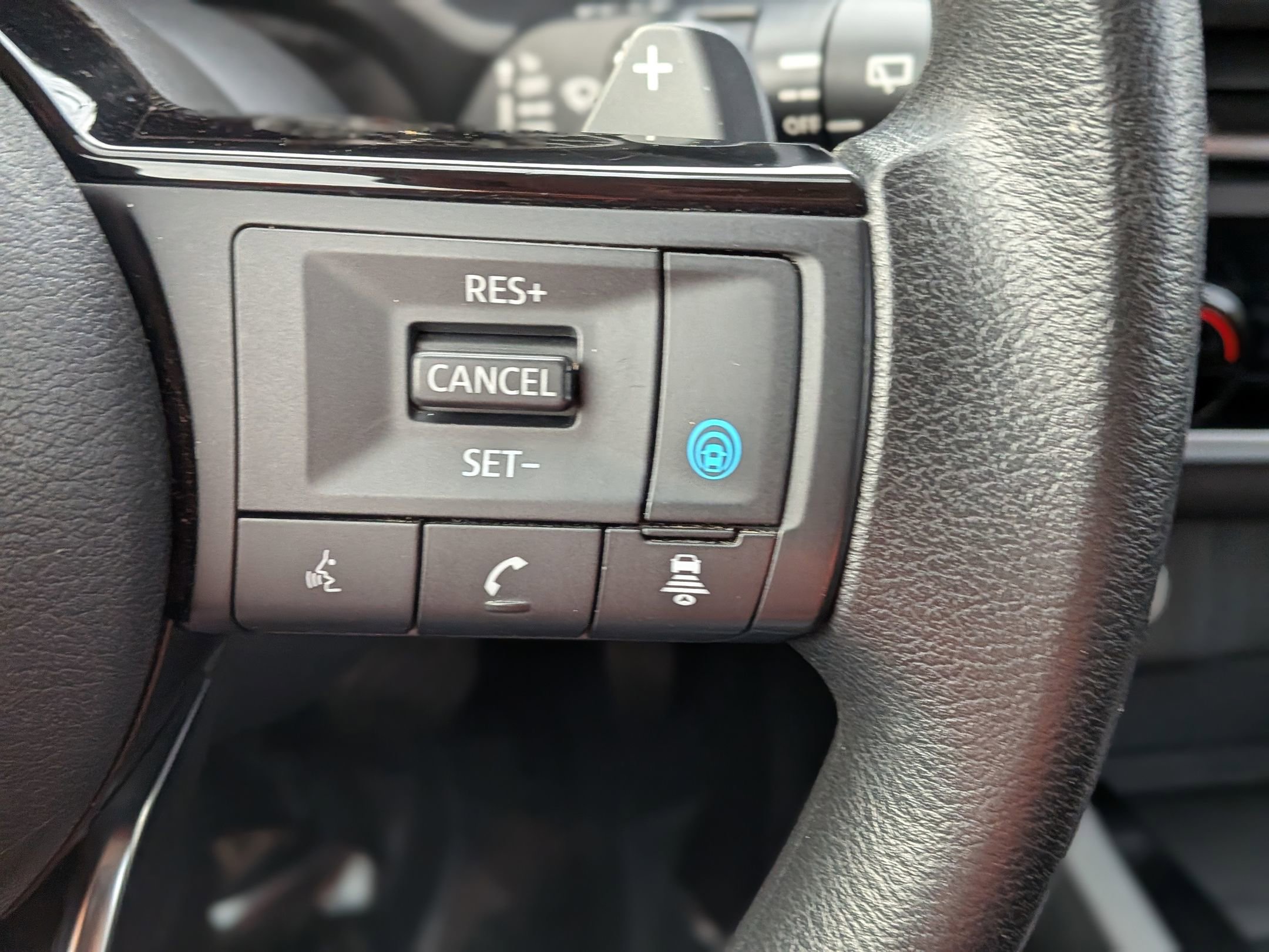 Used 2023 Nissan Rogue SV image 23