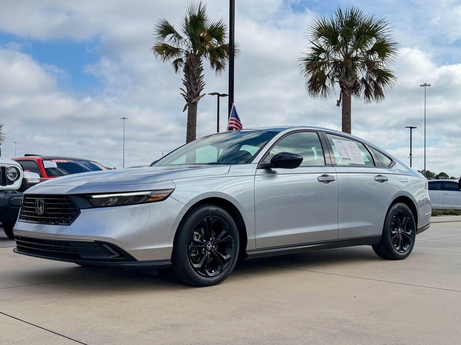 Used 2025 Honda Accord SE image 23