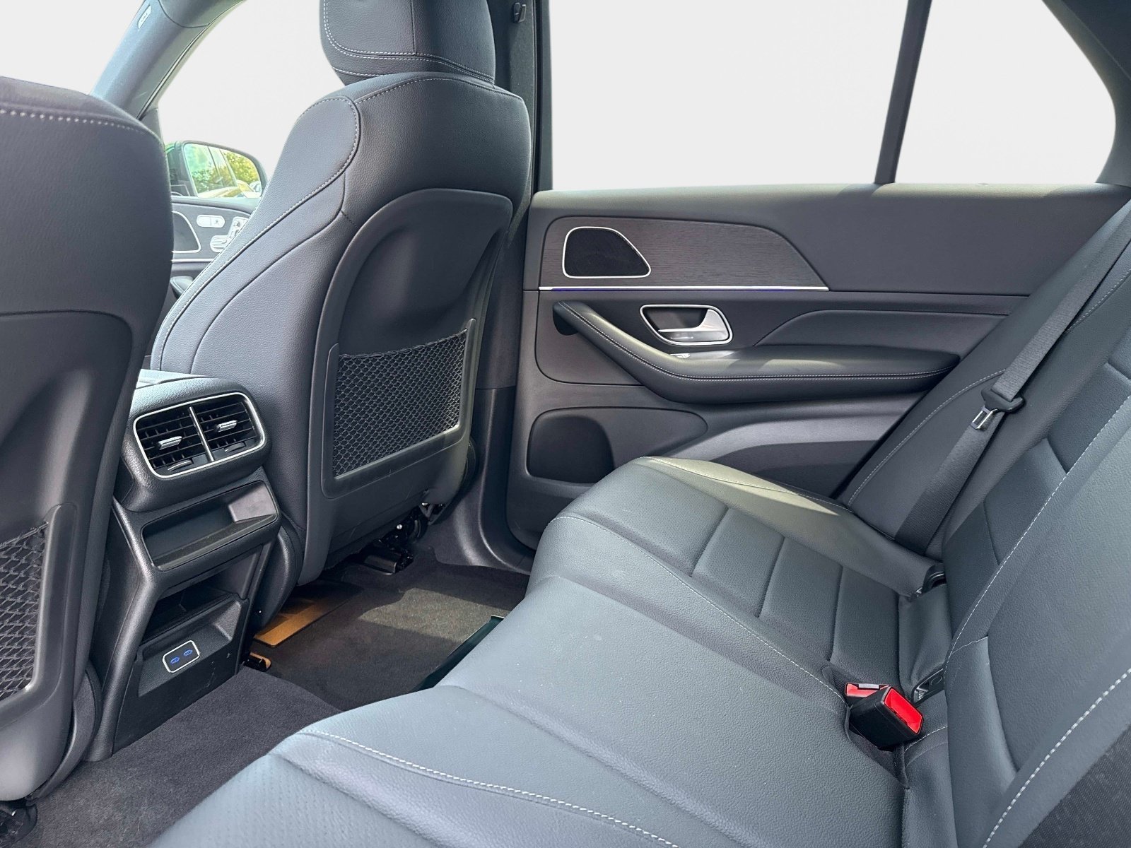 Certified 2025 Mercedes-Benz GLE 450e 4MATIC image 13
