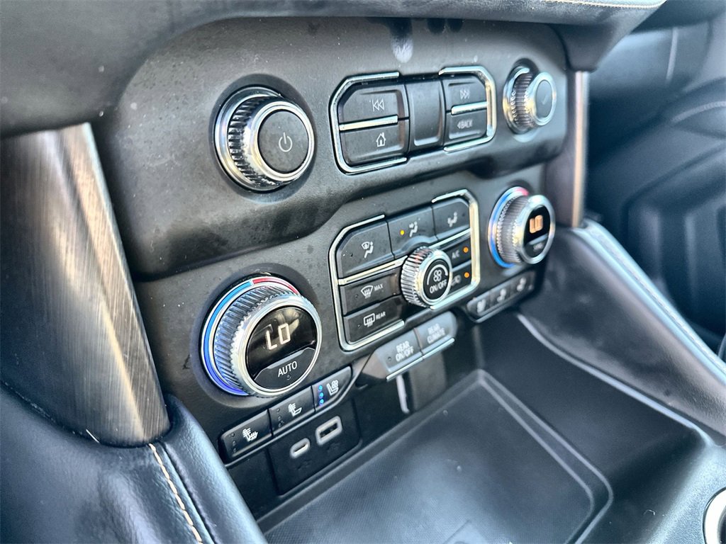 Certified 2022 GMC Yukon XL AT4 w/ Max Trailering Package image 27