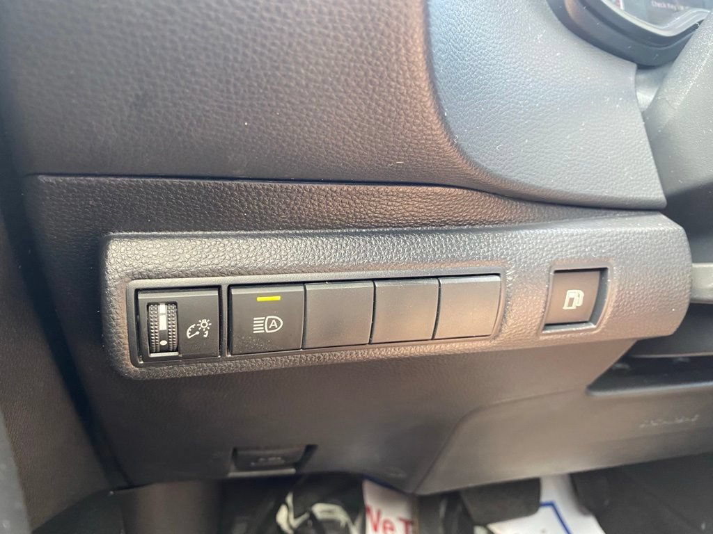 Used 2023 Toyota Corolla LE w/ LE Convenience Package FWD image 26