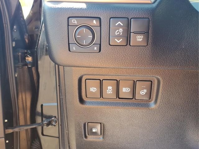 Used 2022 Lexus GX 460 Premium w/ Premium Plus Package AWD/4WD image 15