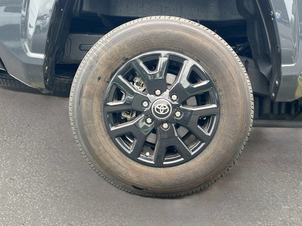 Used 2024 Toyota Tacoma SR5 AWD/4WD image 27