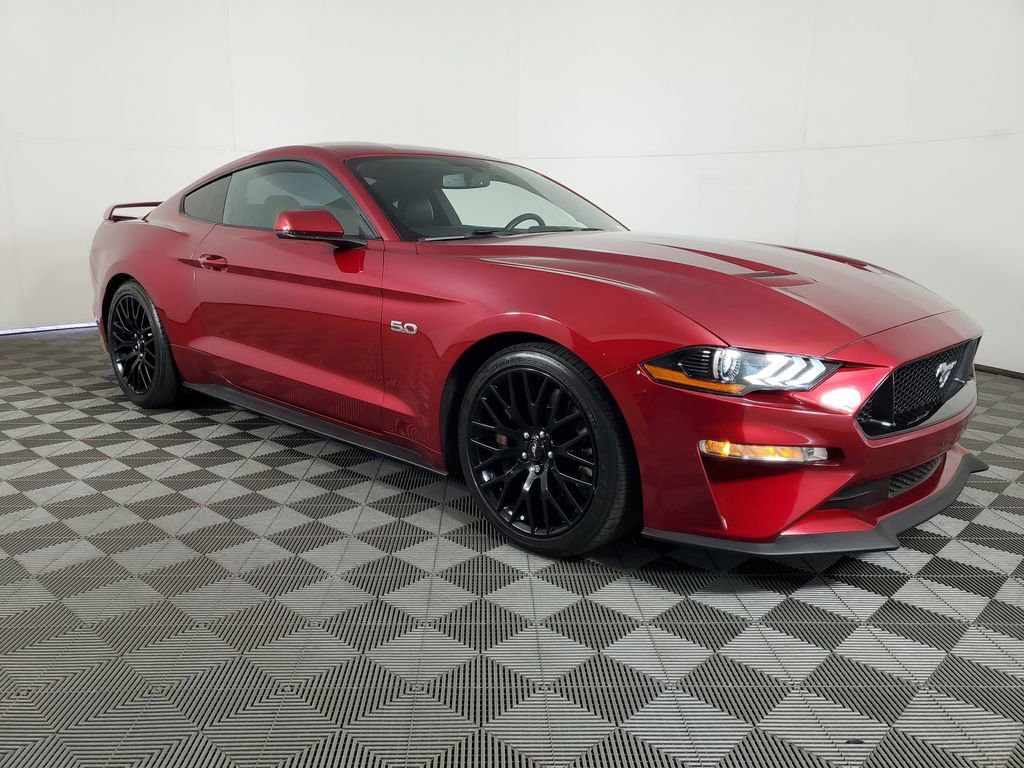 Used 2018 Ford Mustang GT Premium w/ GT Performance Package RWD image 2