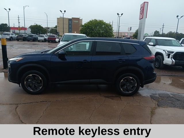 New 2026 Nissan Rogue SV image 4