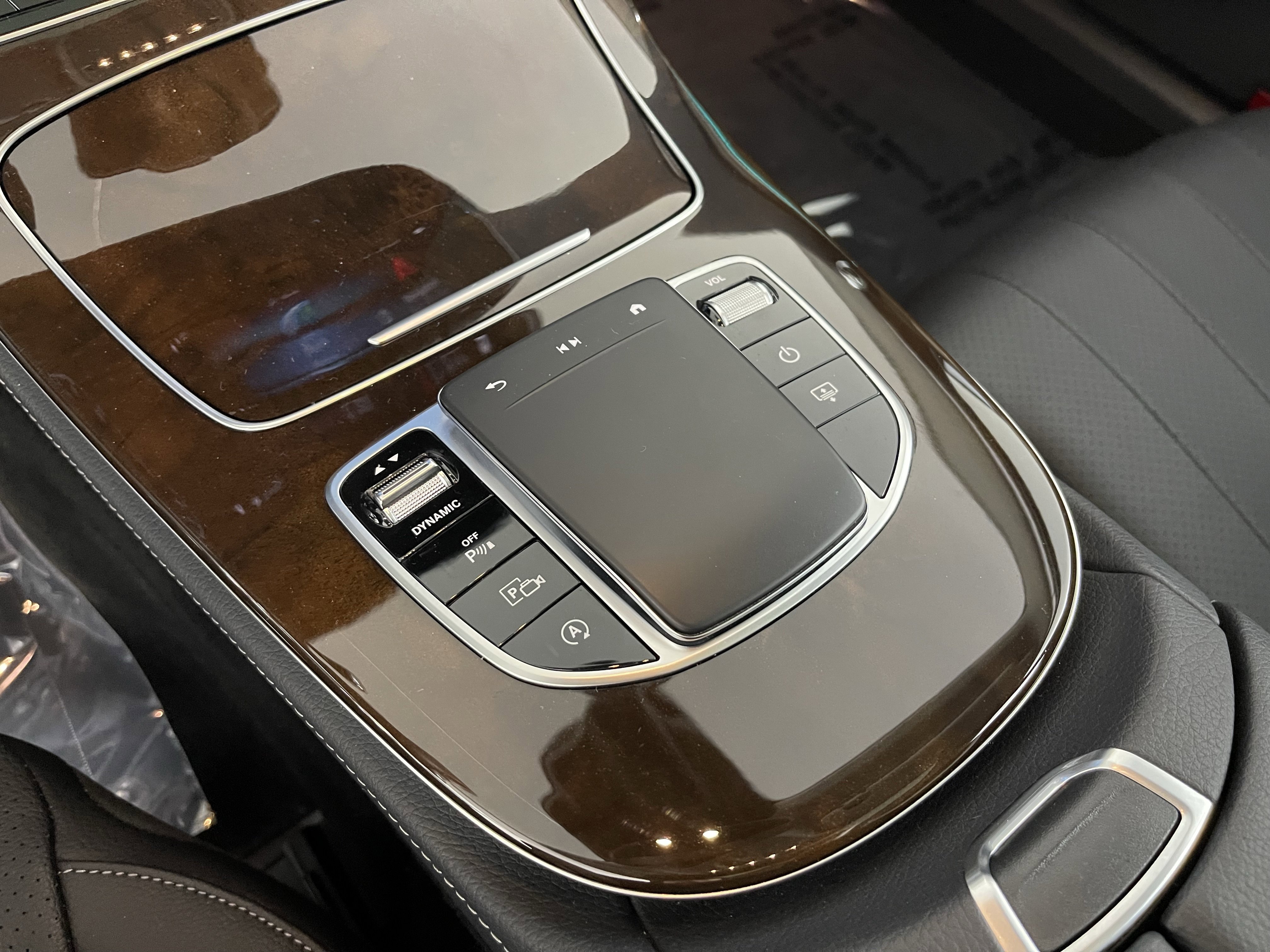 Used 2023 Mercedes-Benz E 450 4MATIC Sedan image 15