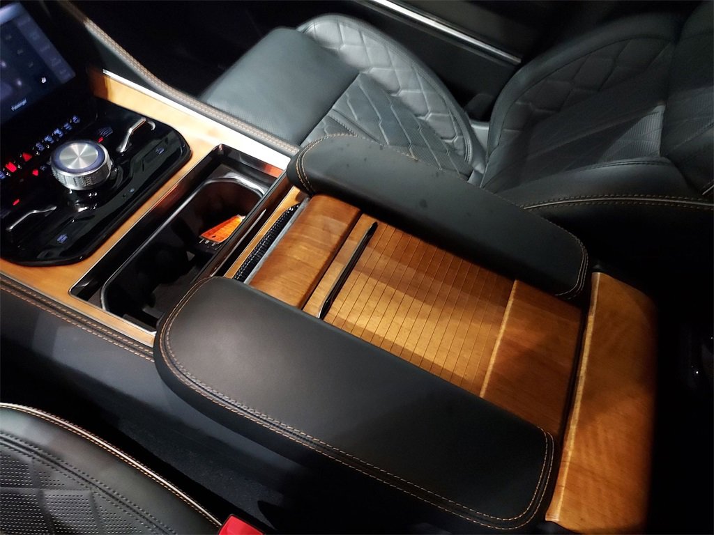 New 2024 Jeep Grand Wagoneer L Series III w/ HD Trailer Tow Package image 26