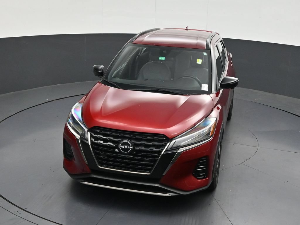 Used 2023 Nissan Kicks SR w/ SR Premium Package FWD image 22
