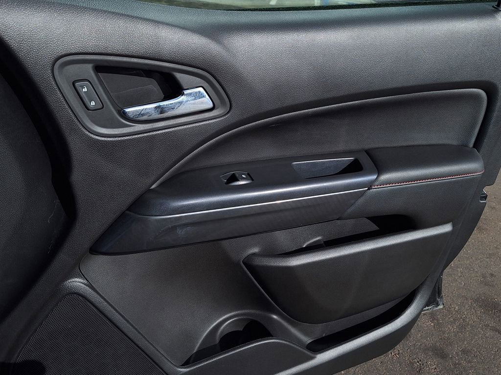 Used 2018 GMC Canyon All Terrain w/ Trailering Package image 24