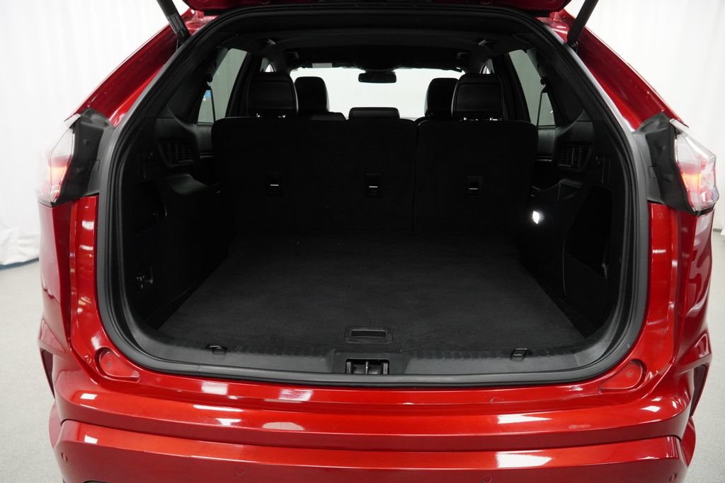 Used 2021 Ford Edge ST-Line FWD image 26