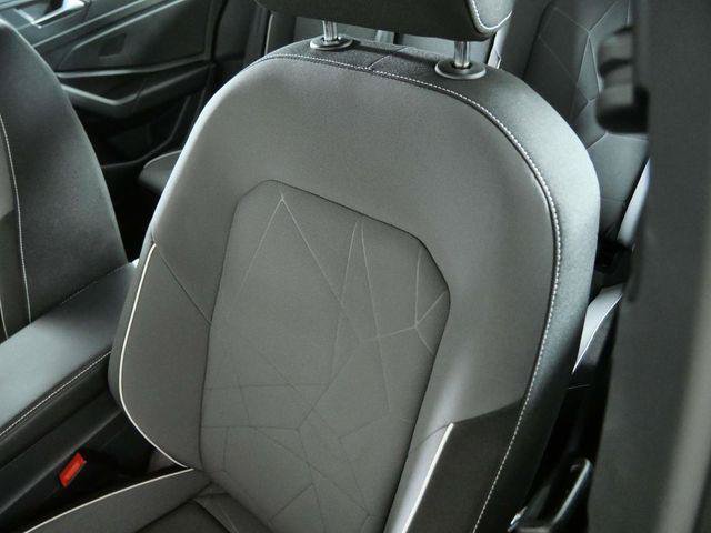 Used 2026 Volkswagen Jetta Sport FWD image 11