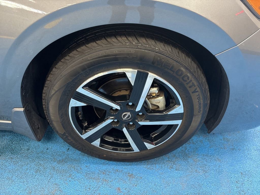 Used 2024 Nissan Sentra SV w/ All-Weather Package FWD image 3