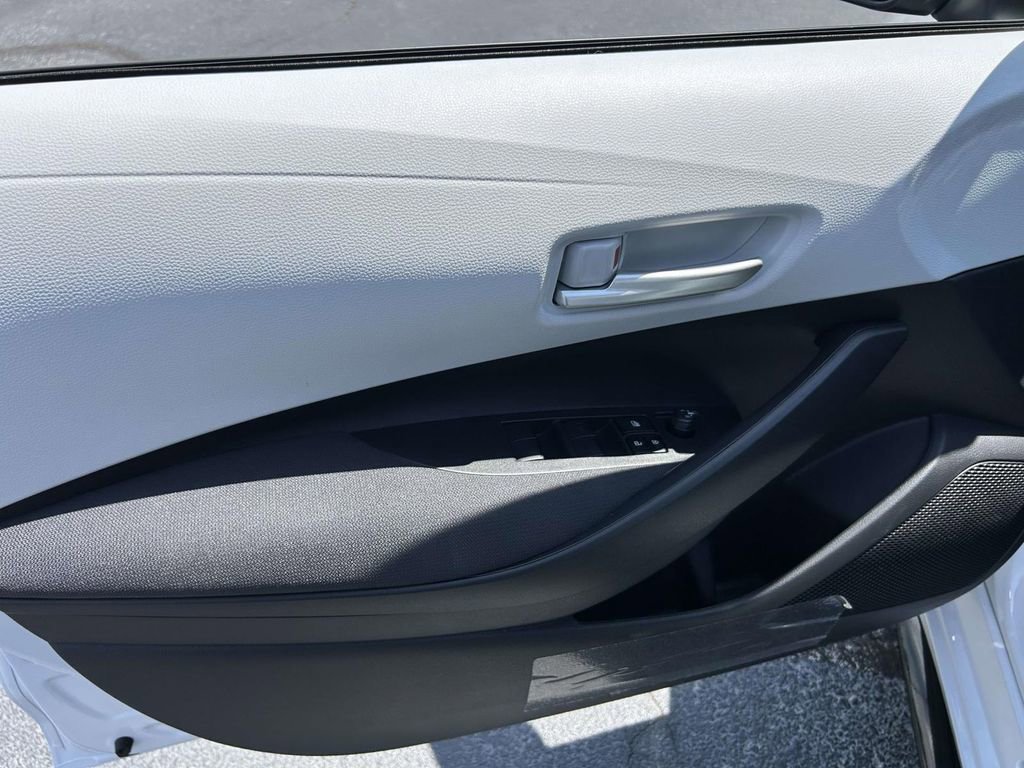 New 2026 Toyota Corolla SE FWD image 15