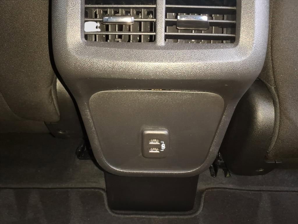 Used 2023 Chevrolet Equinox LS image 14