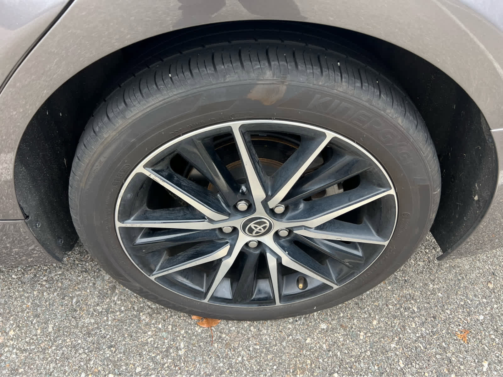 Used 2024 Toyota Camry SE image 12