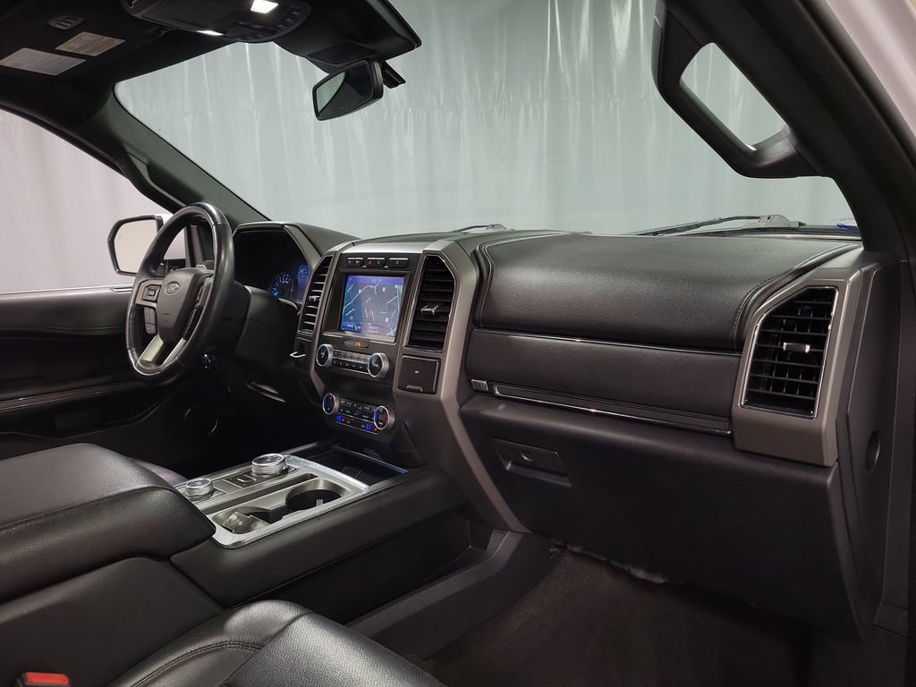 Used 2021 Ford Expedition XLT AWD/4WD image 30