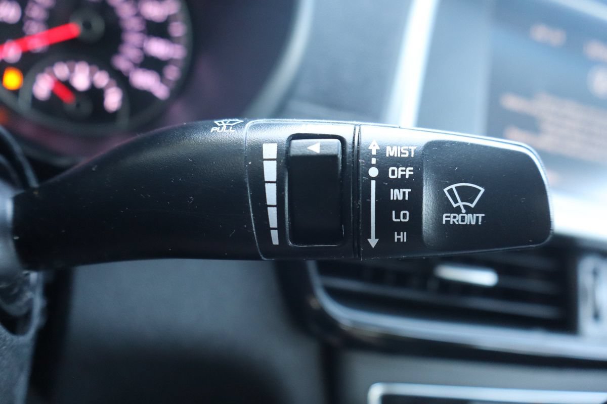 Used 2020 Kia Optima LX FWD image 30
