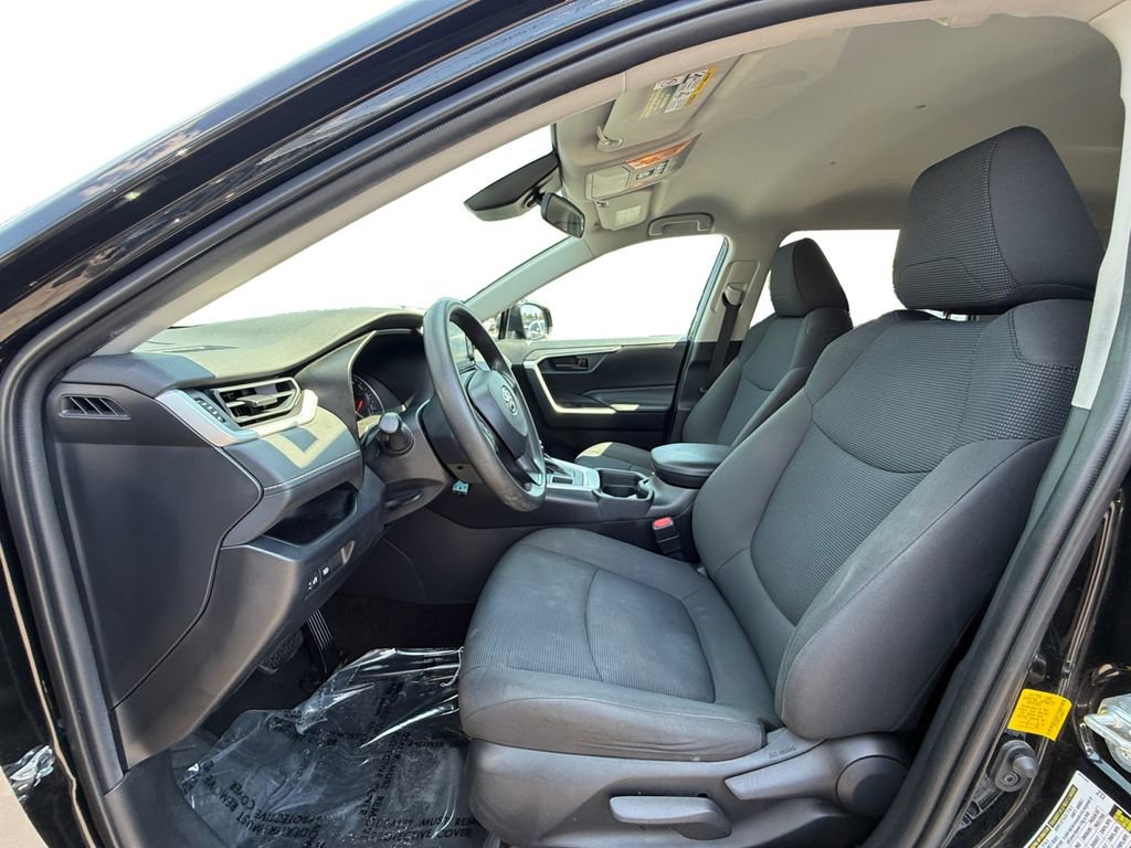 Used 2020 Toyota RAV4 LE w/ All Weather Liner Package AWD/4WD image 9