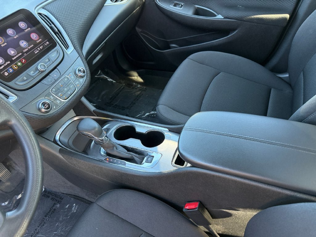 Used 2024 Chevrolet Malibu LT FWD image 19