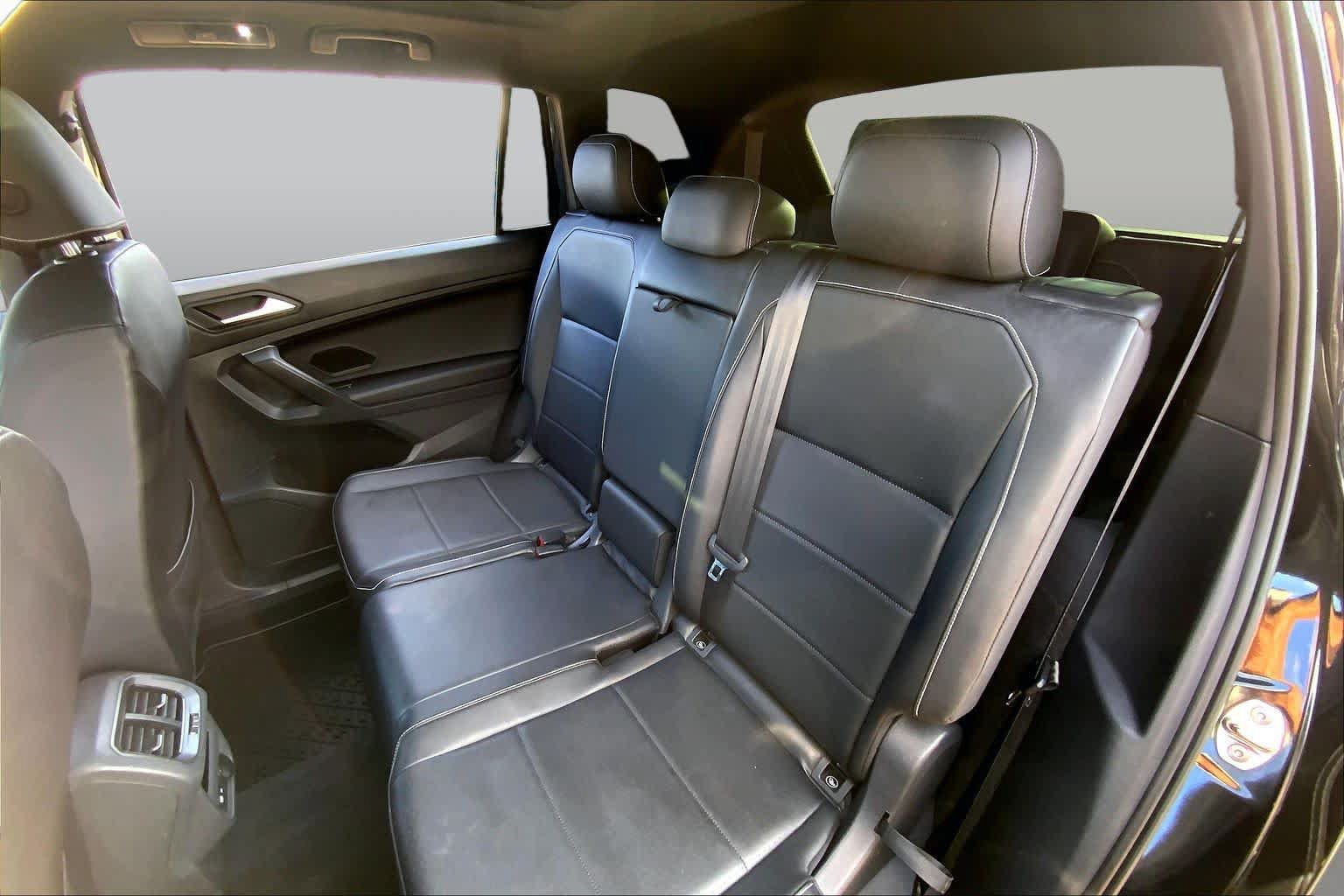 Used 2021 Volkswagen Tiguan SE R-Line FWD image 21