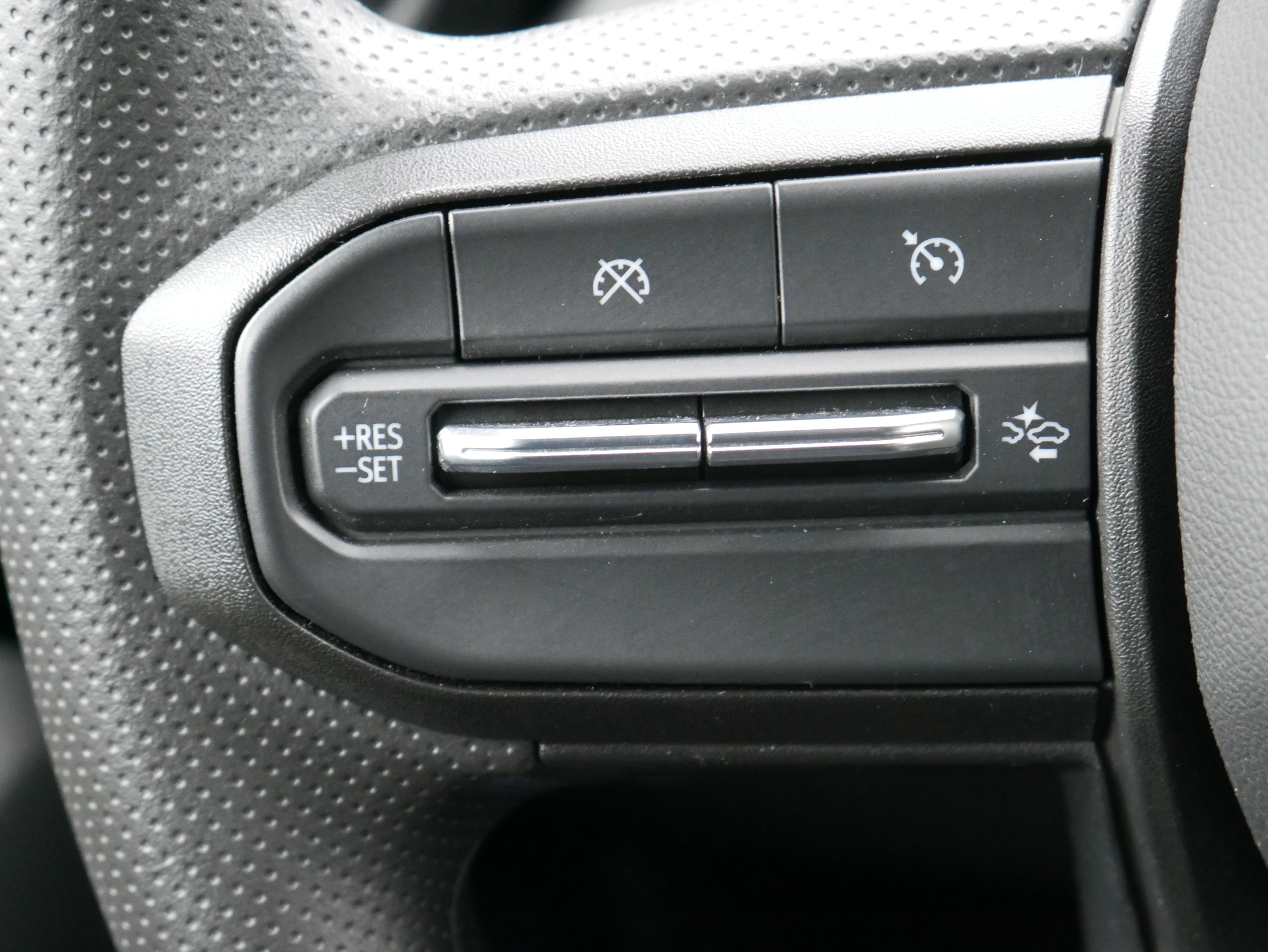 Certified 2023 Chevrolet Colorado W/T image 26