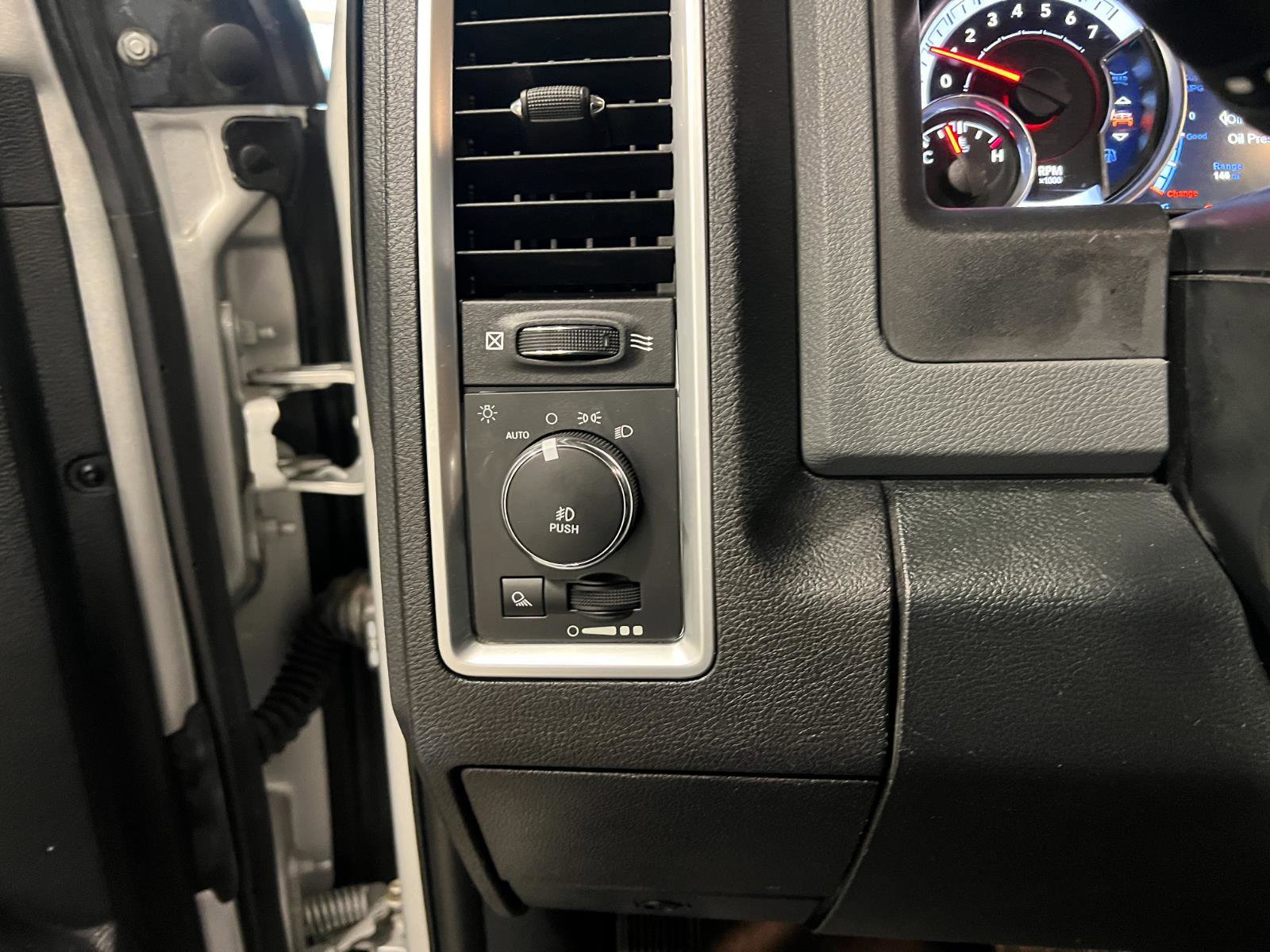 Used 2017 RAM 1500 Big Horn image 15