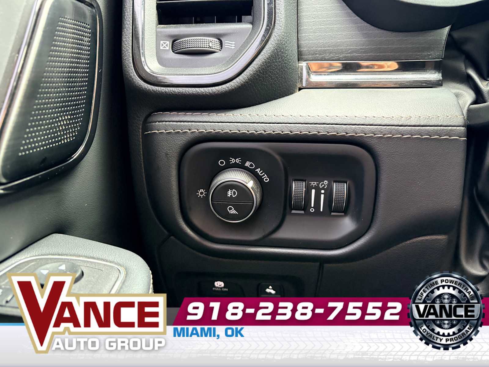 Used 2024 RAM 1500 Limited AWD/4WD image 34