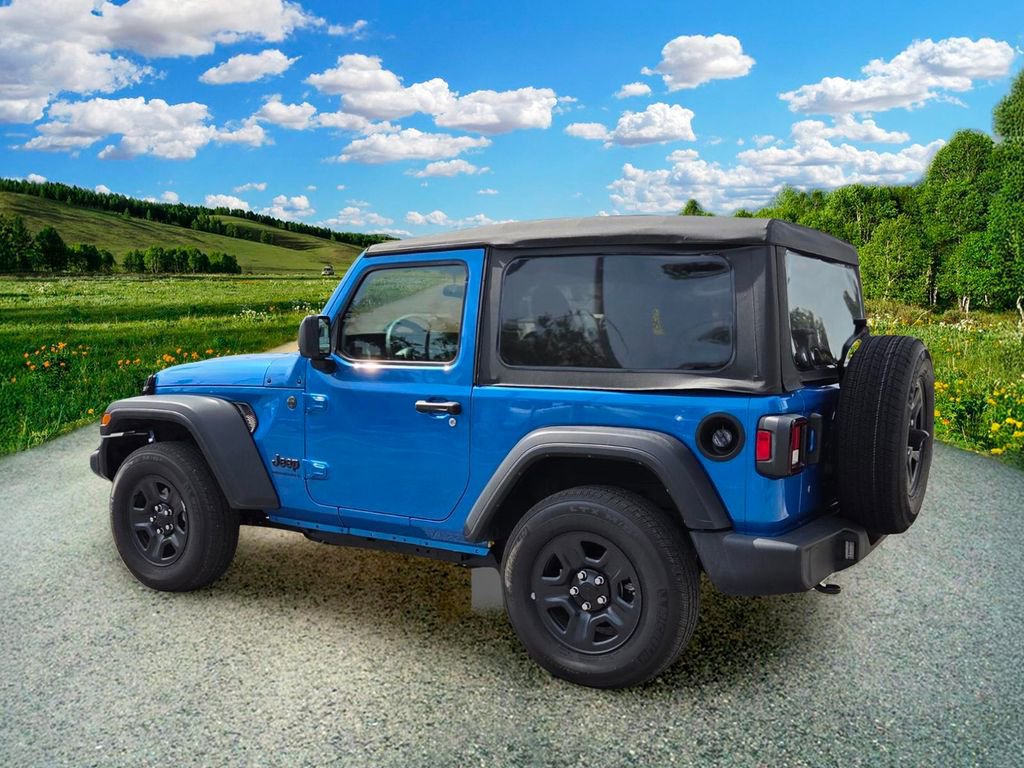 Used 2023 Jeep Wrangler Sport AWD/4WD image 4